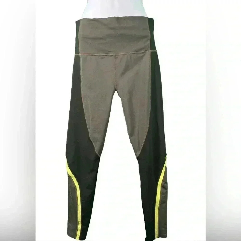 Athleta Woman’s Gray Black Yellow Leggings Size Small